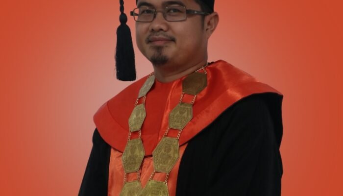 Takhta Baru: STIE Riau Menyongsong Masa, Dr. Rizqi Fakhri Resmi Pimpin Kampus Kebanggaan Madani.