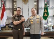 Lanjutkan Komitmen dan Sinergi Kelembagaan, Kajati Riau Menyambut Kunjungan Kapolda Riau