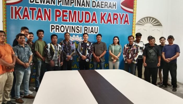Naldo Pasaribu Resmi Jabat Ketua DPD II IPK Kota Pekanbaru, SK Kepengurusan Telah diserahkan