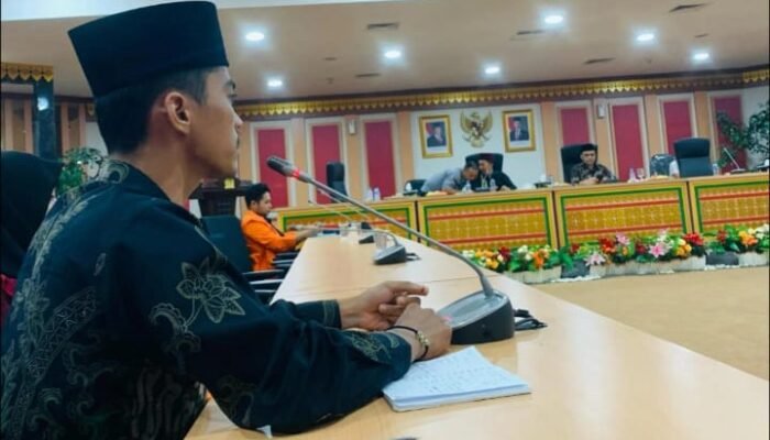 BEM STIE Riau melaksanakan RDP dengan DPRD Riau, Presiden Mahasiswa & Wakilnya Lantang bersuara untuk Negeri.
